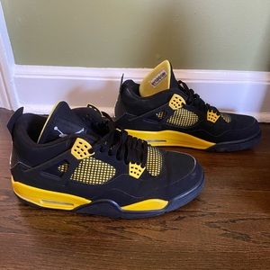 Jordan 4 Retro Yellow Thunder